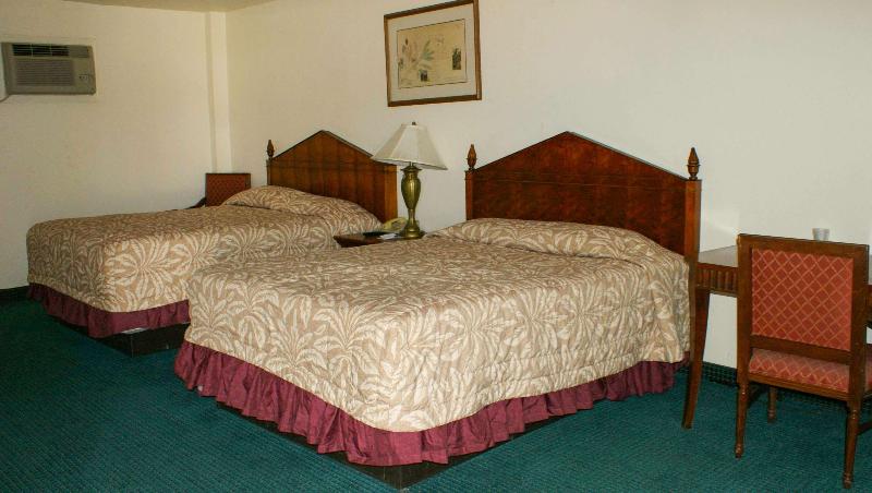 Hwy.Express Inn & Suites image