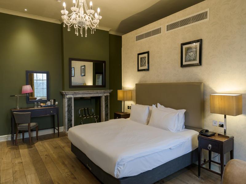 Stoke Place Hotel image