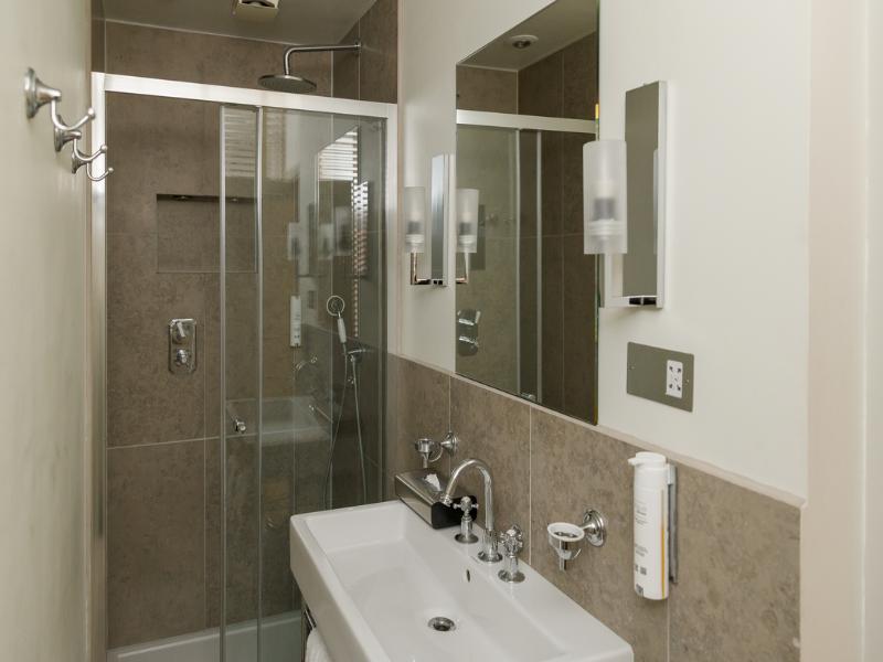 Stoke Place Hotel image