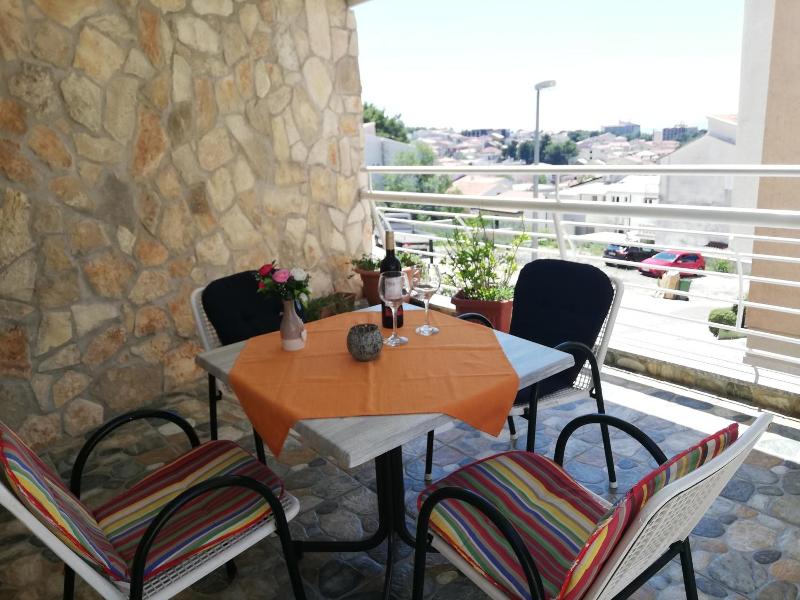 Putnik Apartments image