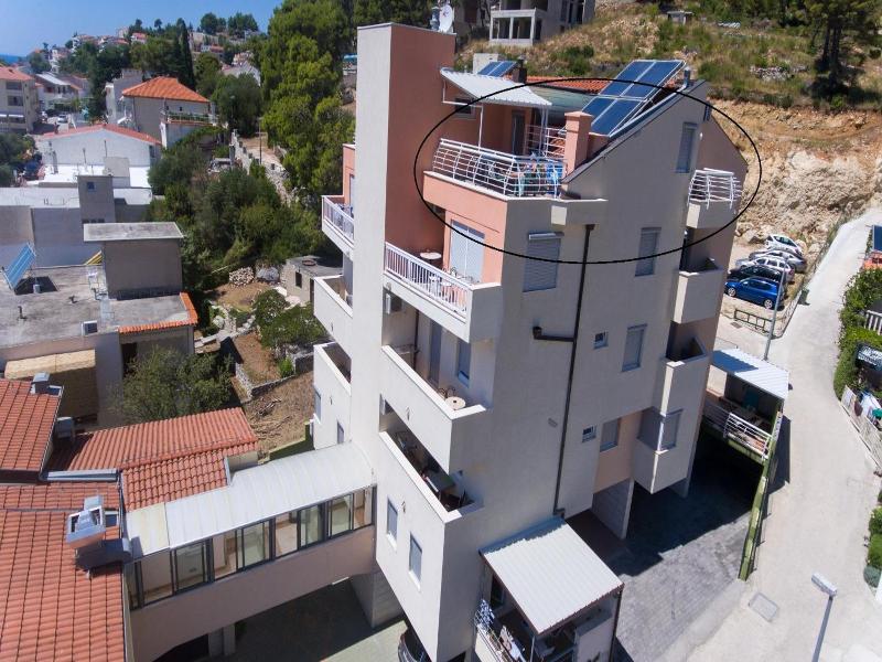 Putnik Apartments image