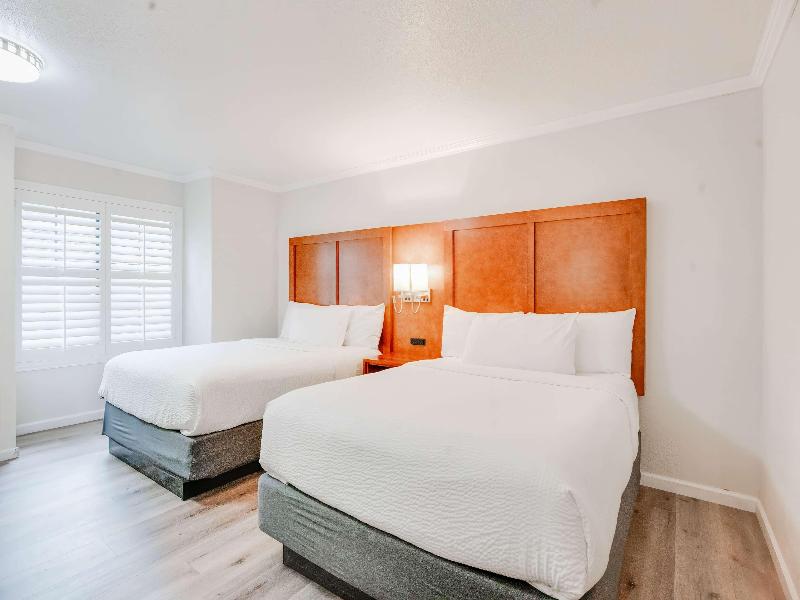 Ramada By Wyndham Mountain View image