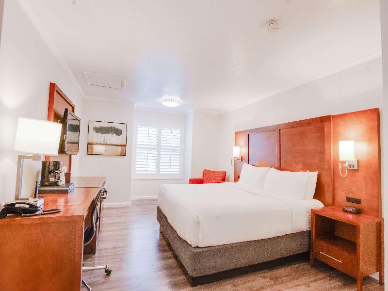Ramada By Wyndham Mountain View image