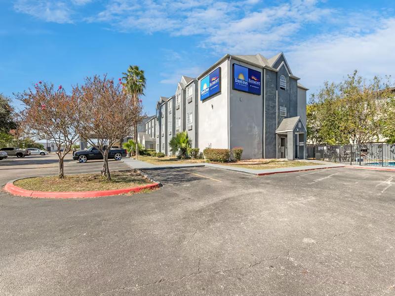 Days Inn by Wyndham San Antonio Downtown