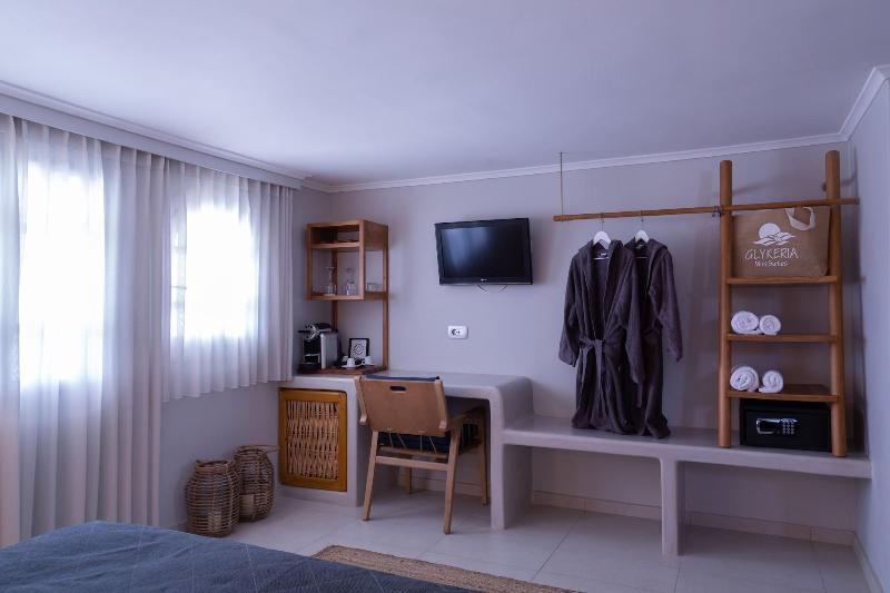 Glykeria Mini Suites image
