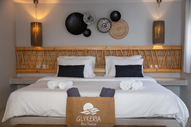 Glykeria Mini Suites image