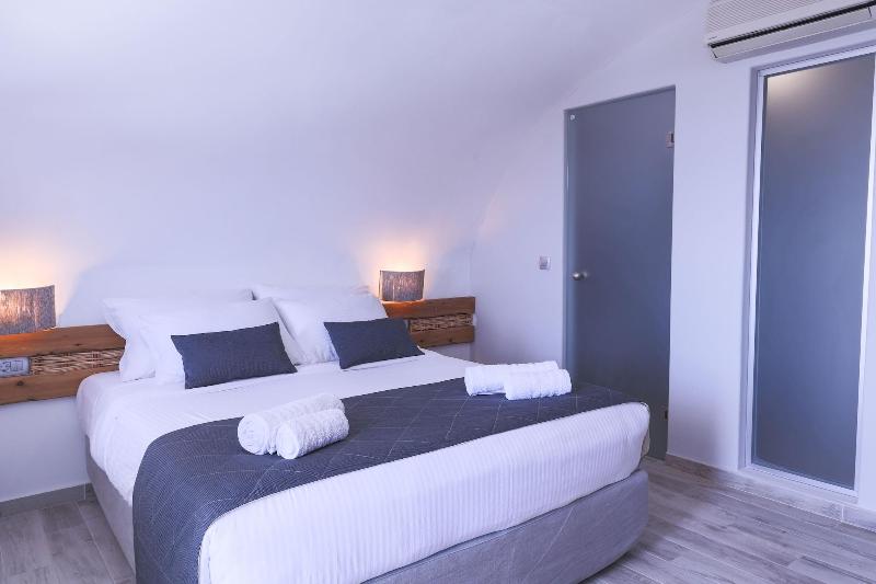 Glykeria Mini Suites image