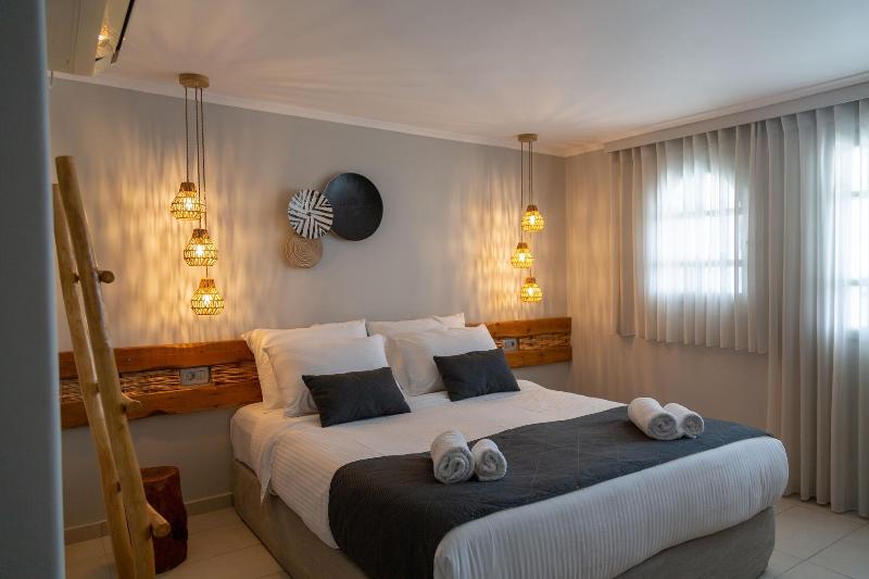 Glykeria Mini Suites image
