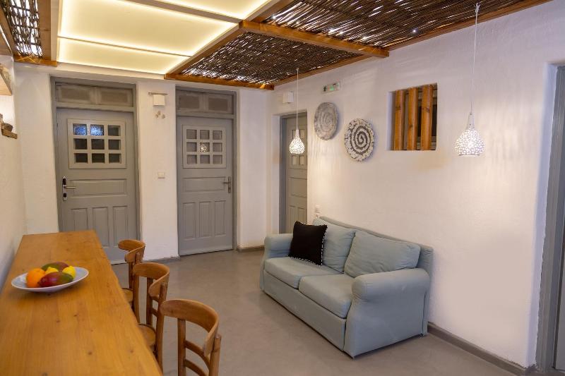 Glykeria Mini Suites image