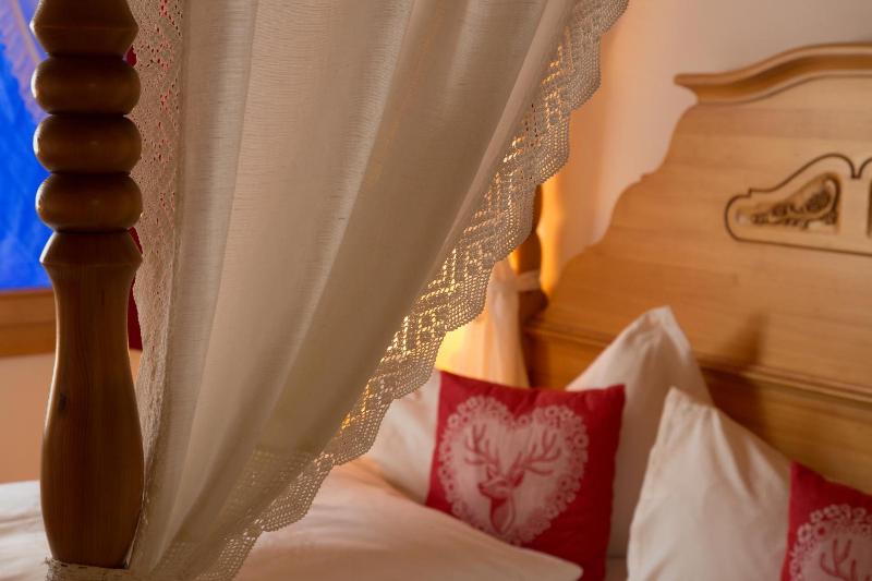 Hotel Hirschen image