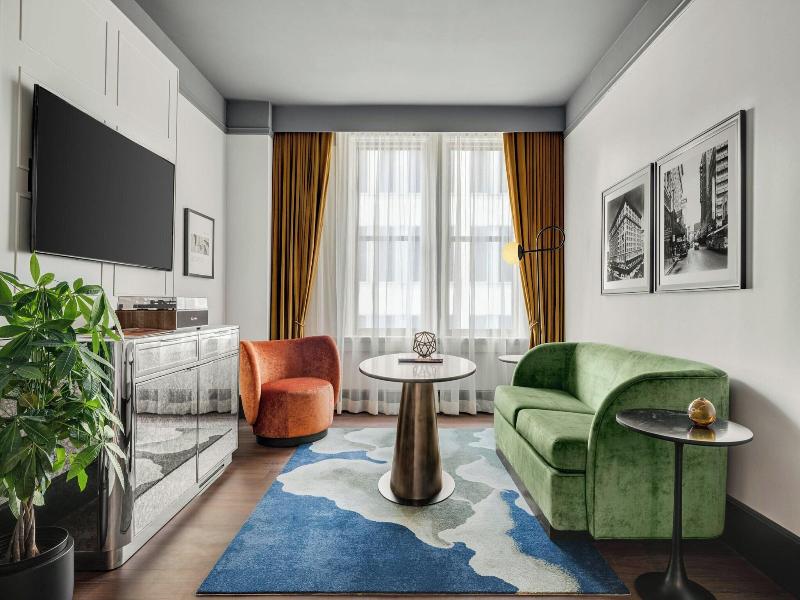The Gunter Hotel image