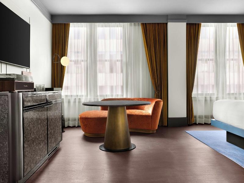 The Gunter Hotel image