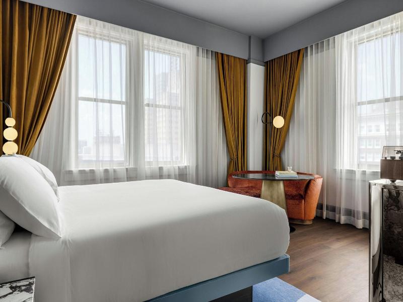 The Gunter Hotel image