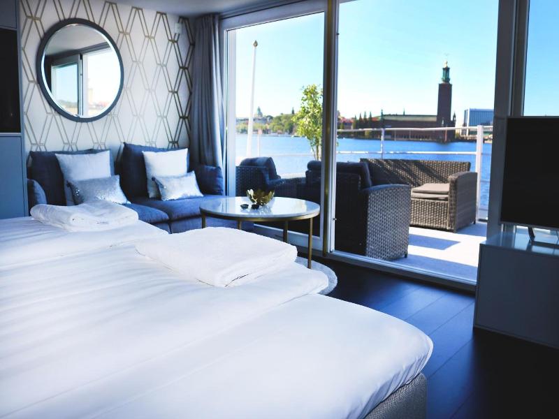Rygerfjord Hotel And Hostel image