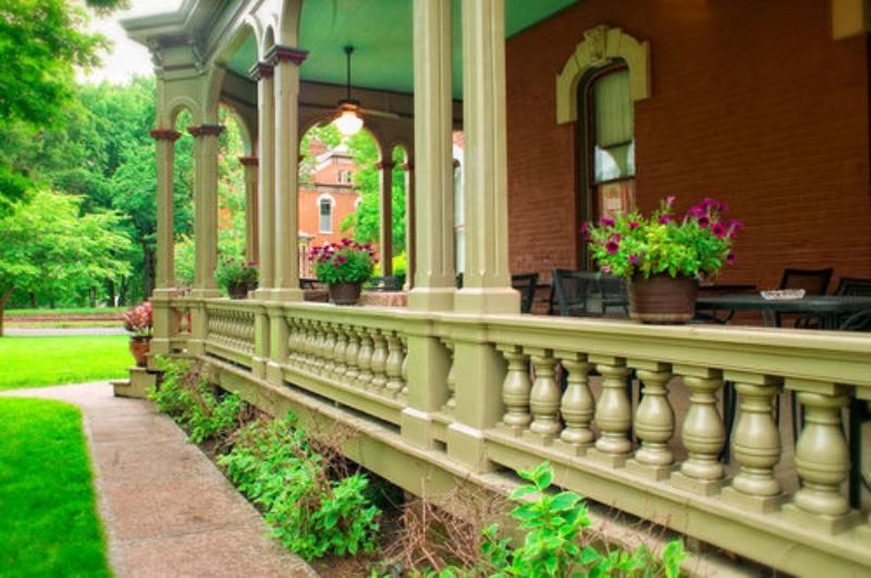 Whiskey Mansion image