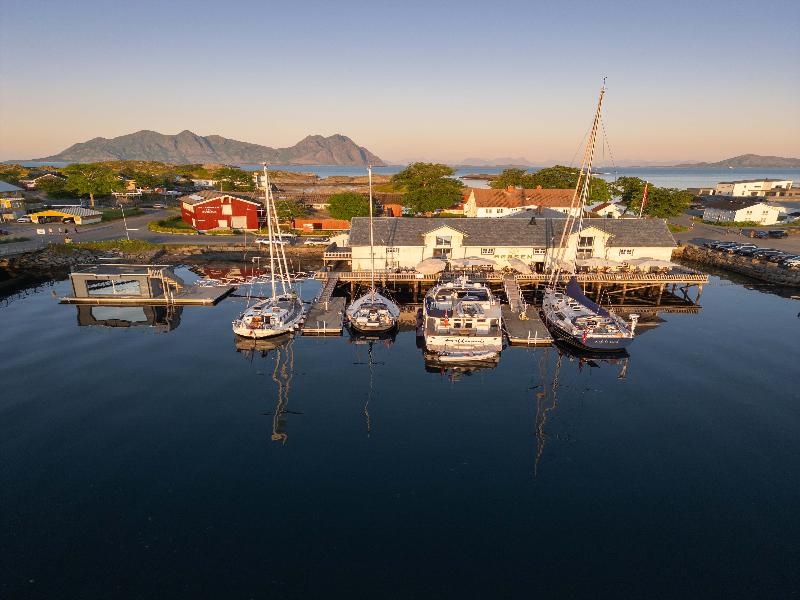 Svinoya Rorbuer image