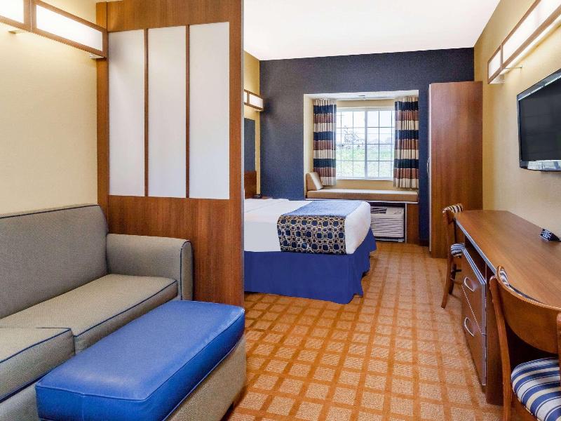Microtel Inn & Suites By Wyndham Dickson City/Scr image