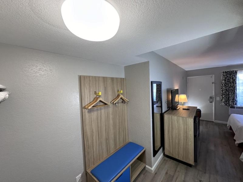 Days Inn by Wyndham San Marcos image