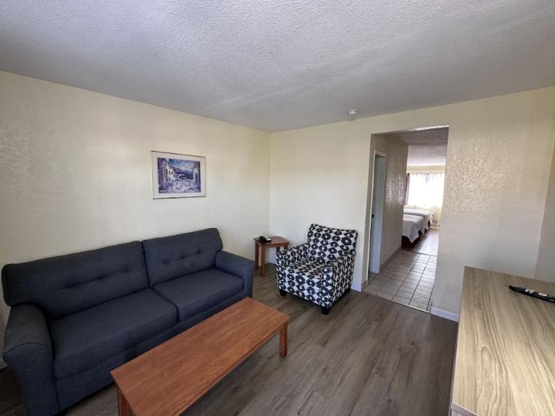 Days Inn by Wyndham San Marcos image