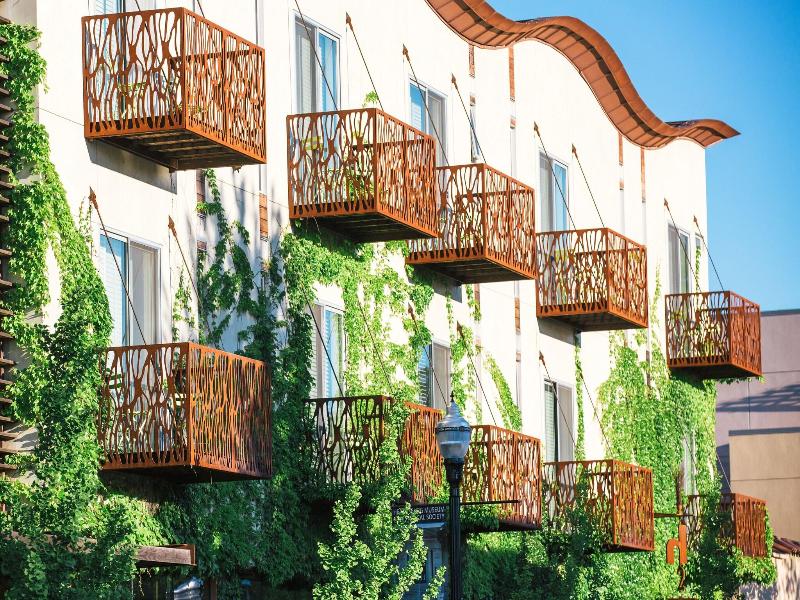 H2hotel image