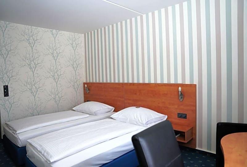 Bonjour Tagungshotel Stuttgart-Gerlingen  image