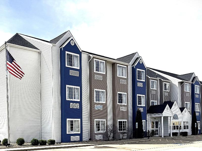Microtel Inn & Suites By Wyndham Springfield — general view