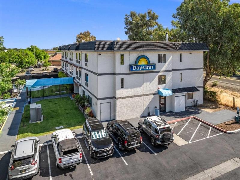 Days Inn by Wyndham Woodland image