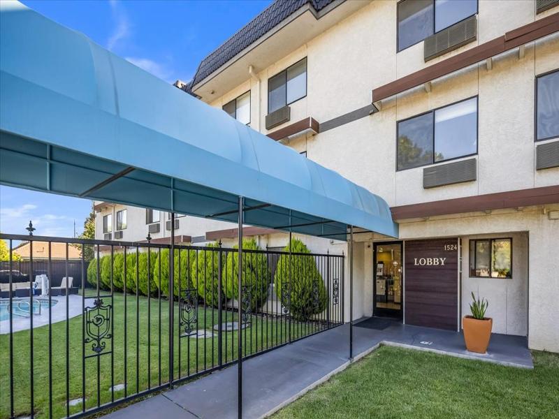 Days Inn by Wyndham Woodland image