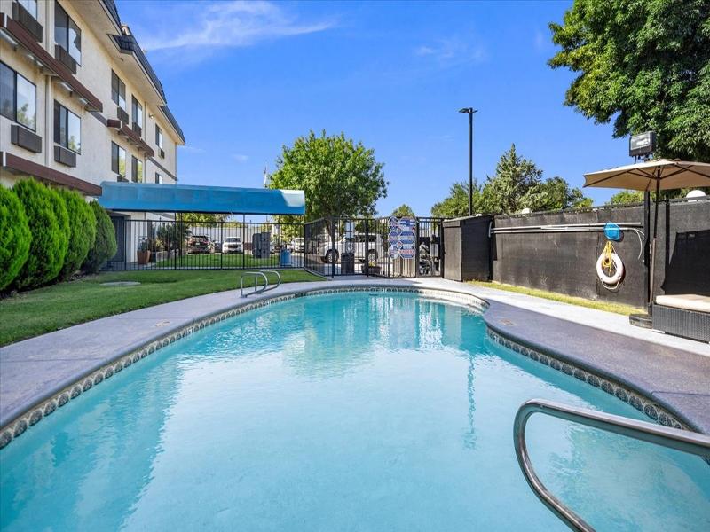 Days Inn by Wyndham Woodland image