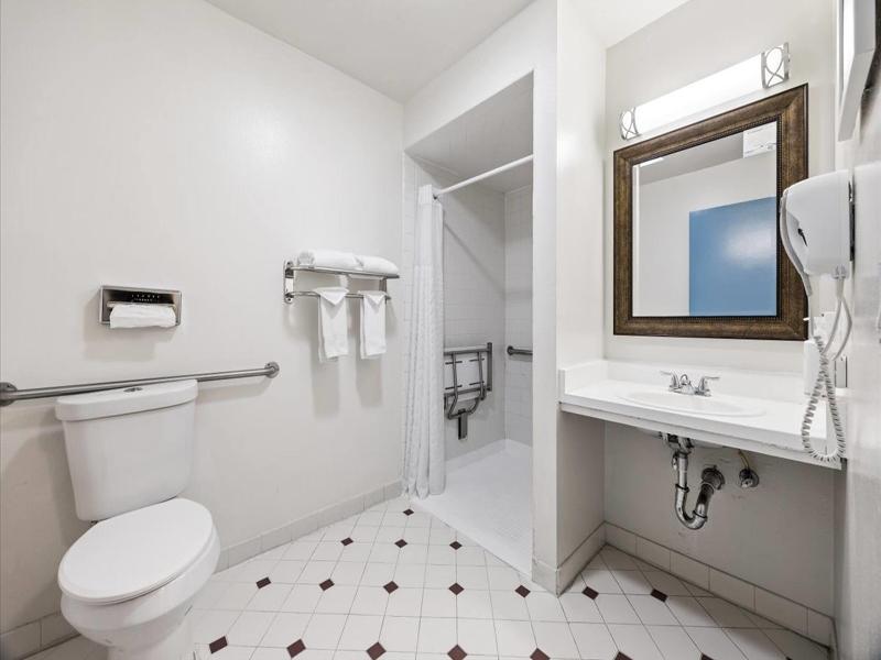 Days Inn by Wyndham Woodland image