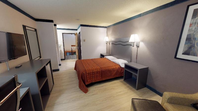 Waconia Inn & Suites