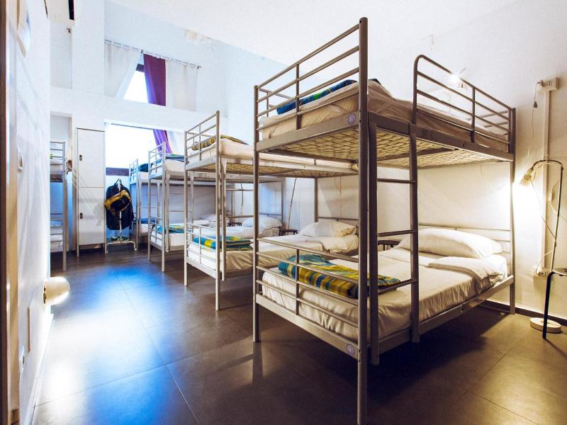 LoL Hostel Siracusa image