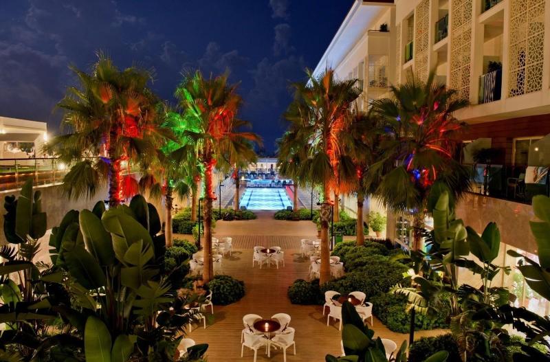 Trendy Hotel Verbena Beach image