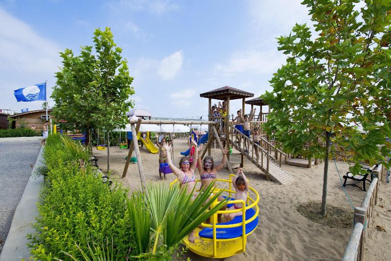 Trendy Hotel Verbena Beach image