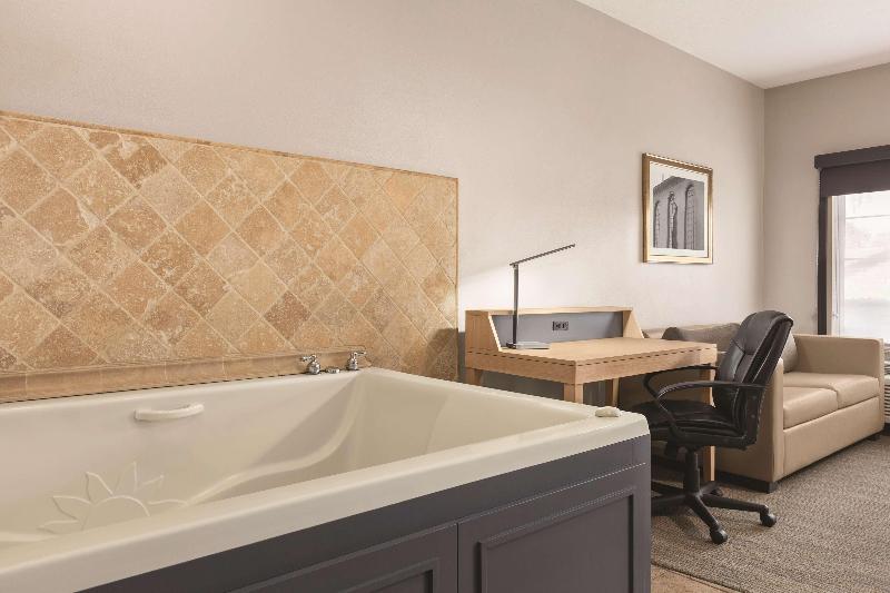 Spark By Hilton Redlands image