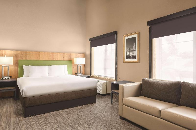 Spark By Hilton Redlands image
