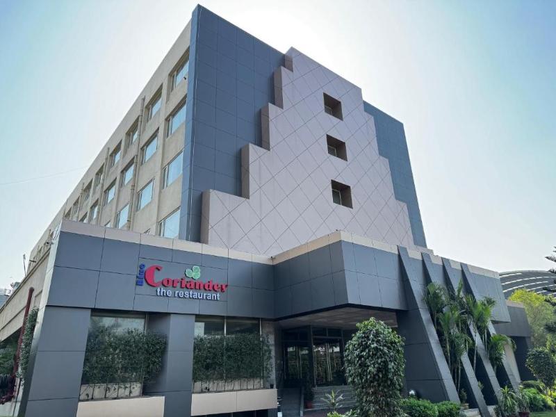 Lords Plaza-Ankleshwar — general view