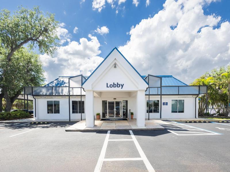 Days Inn By Wyndham Port Charlotte image