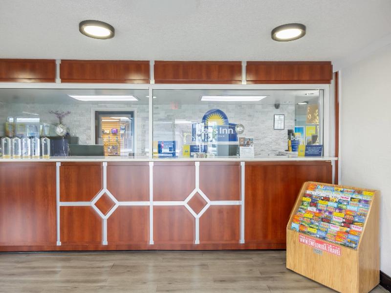 Days Inn By Wyndham Port Charlotte image