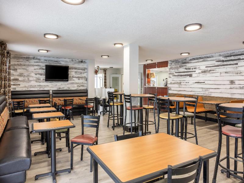 Days Inn By Wyndham Port Charlotte image