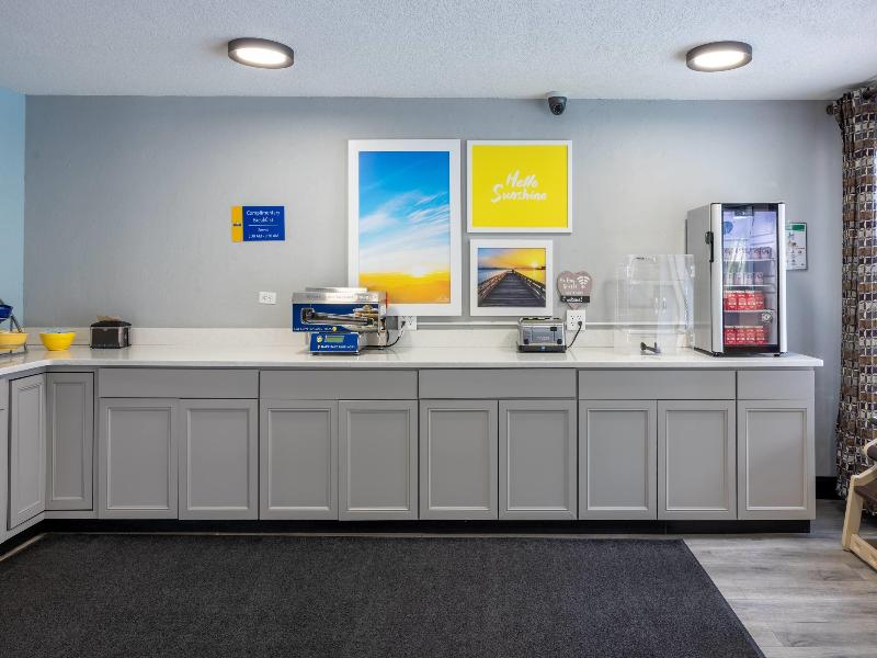 Days Inn By Wyndham Port Charlotte image