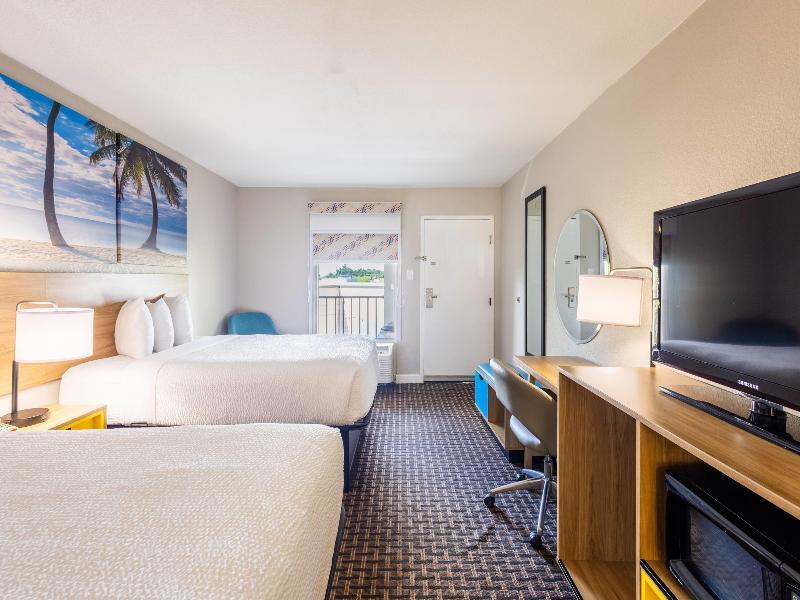 Days Inn By Wyndham Port Charlotte image