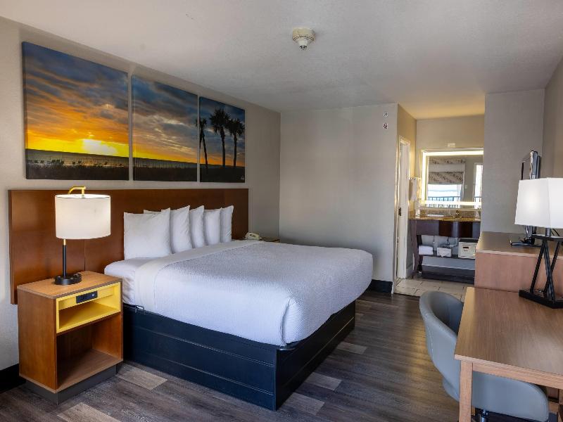 Days Inn By Wyndham Port Charlotte image
