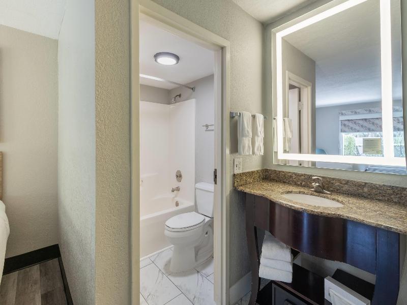 Days Inn By Wyndham Port Charlotte image