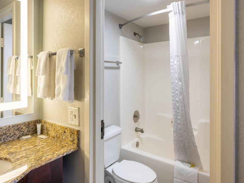 Days Inn By Wyndham Port Charlotte image