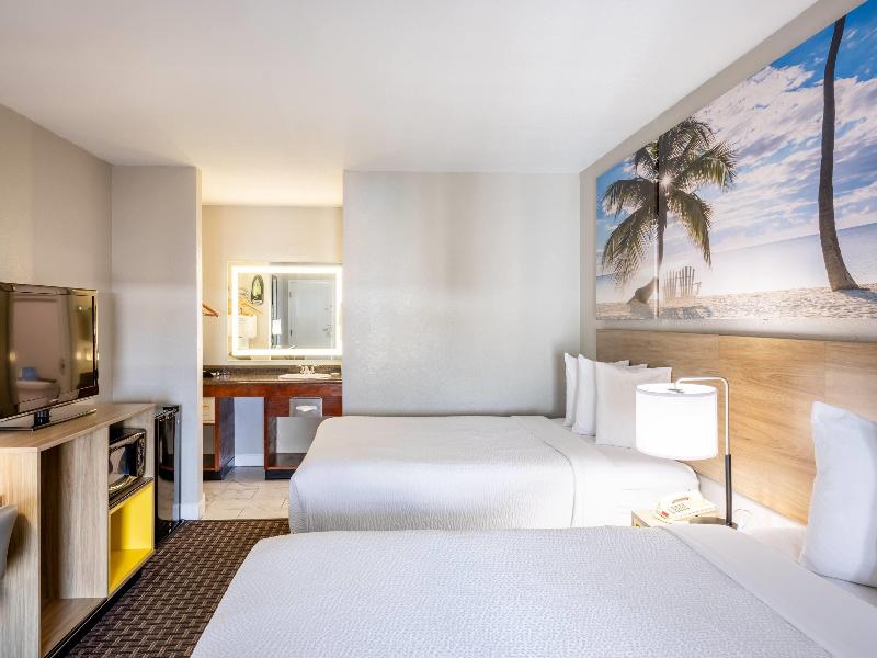 Days Inn By Wyndham Port Charlotte image