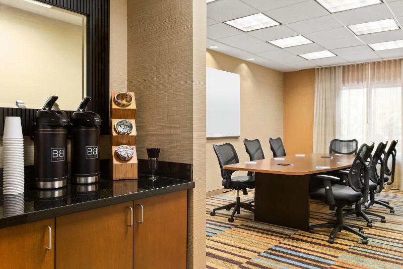 Fairfield Inn & Suites Weirton image
