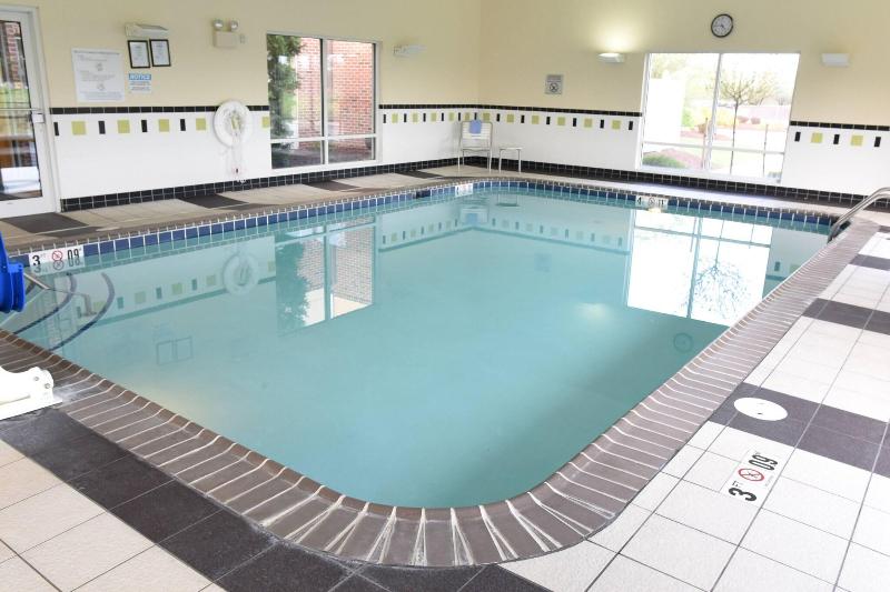 Fairfield Inn & Suites Weirton image