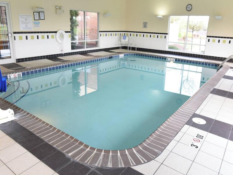 Fairfield Inn & Suites Weirton