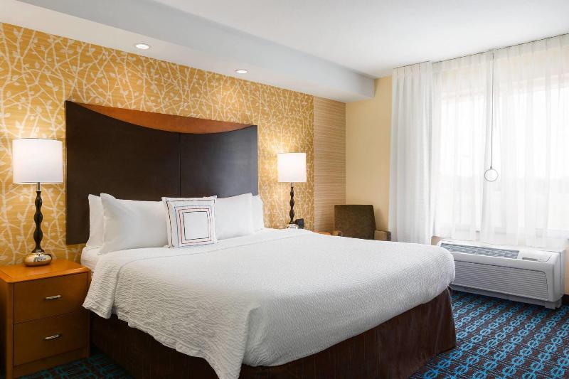 Fairfield Inn & Suites Weirton image